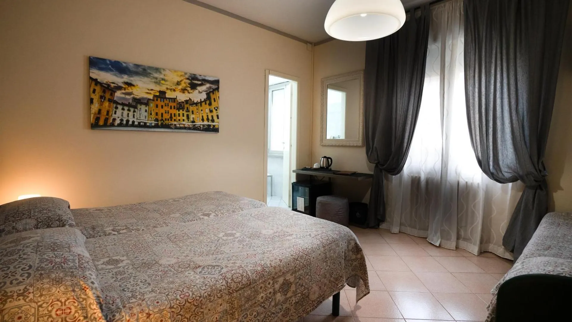 Hotel Bernardino Lucca