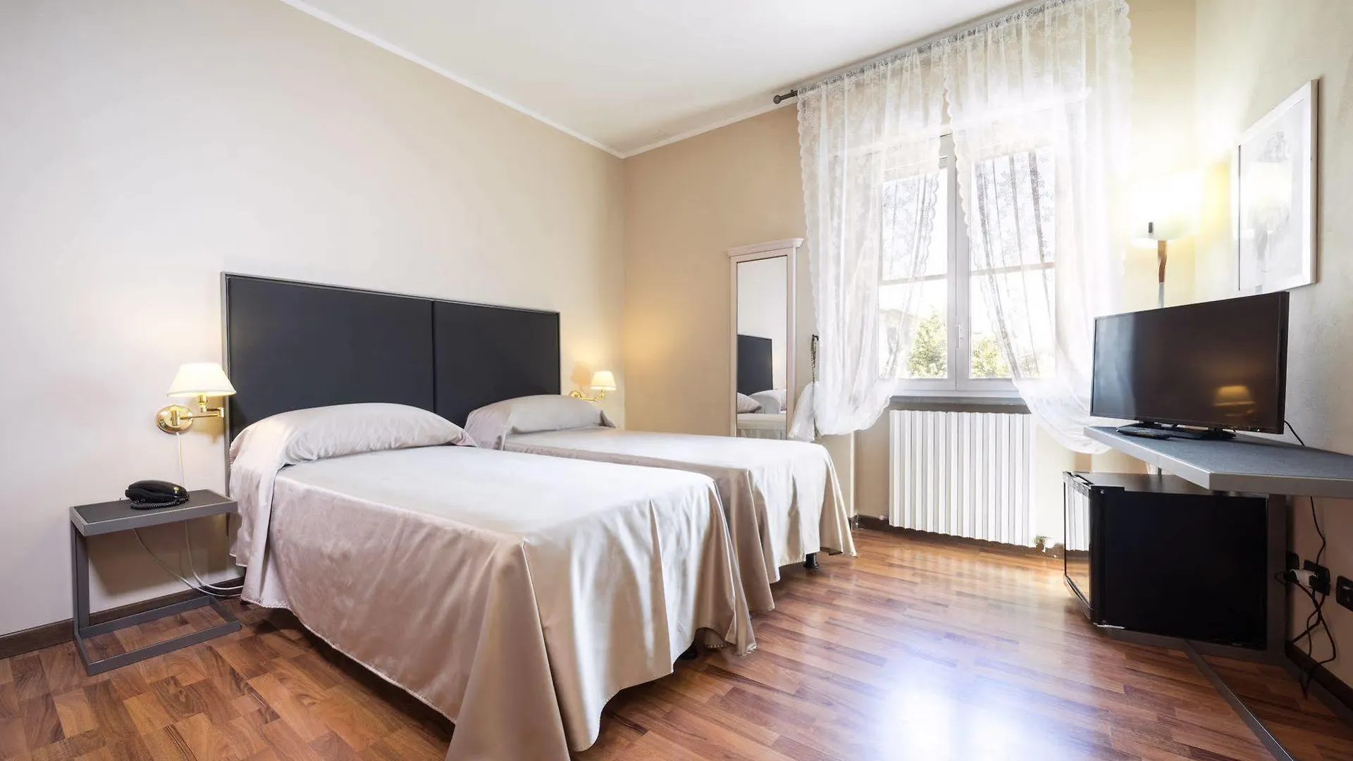 Hotel Bernardino Lucca