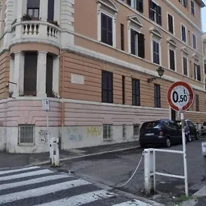 https://domus-romana-b-b.it-romehotels.com