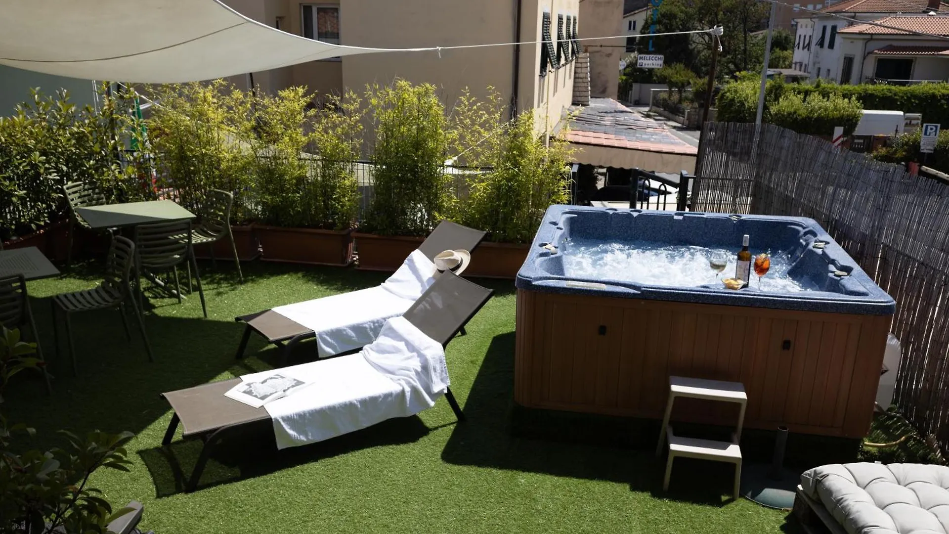 Hotel Bernardino Lucca 3*,  Italien