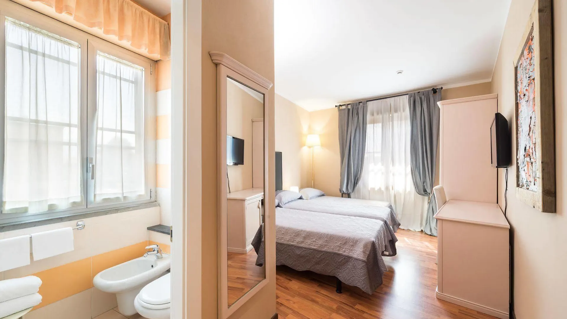 Hotel Bernardino Lucca 3*,