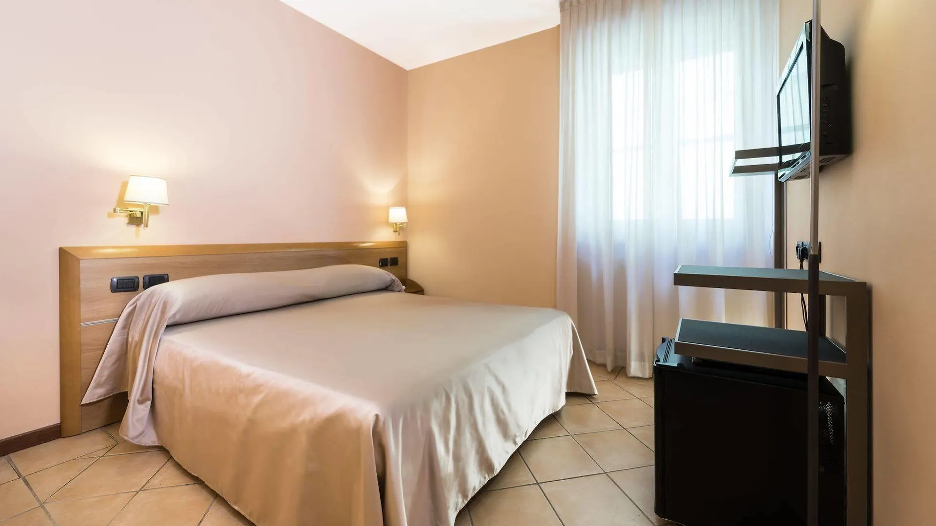 Hotel Bernardino Lucca
