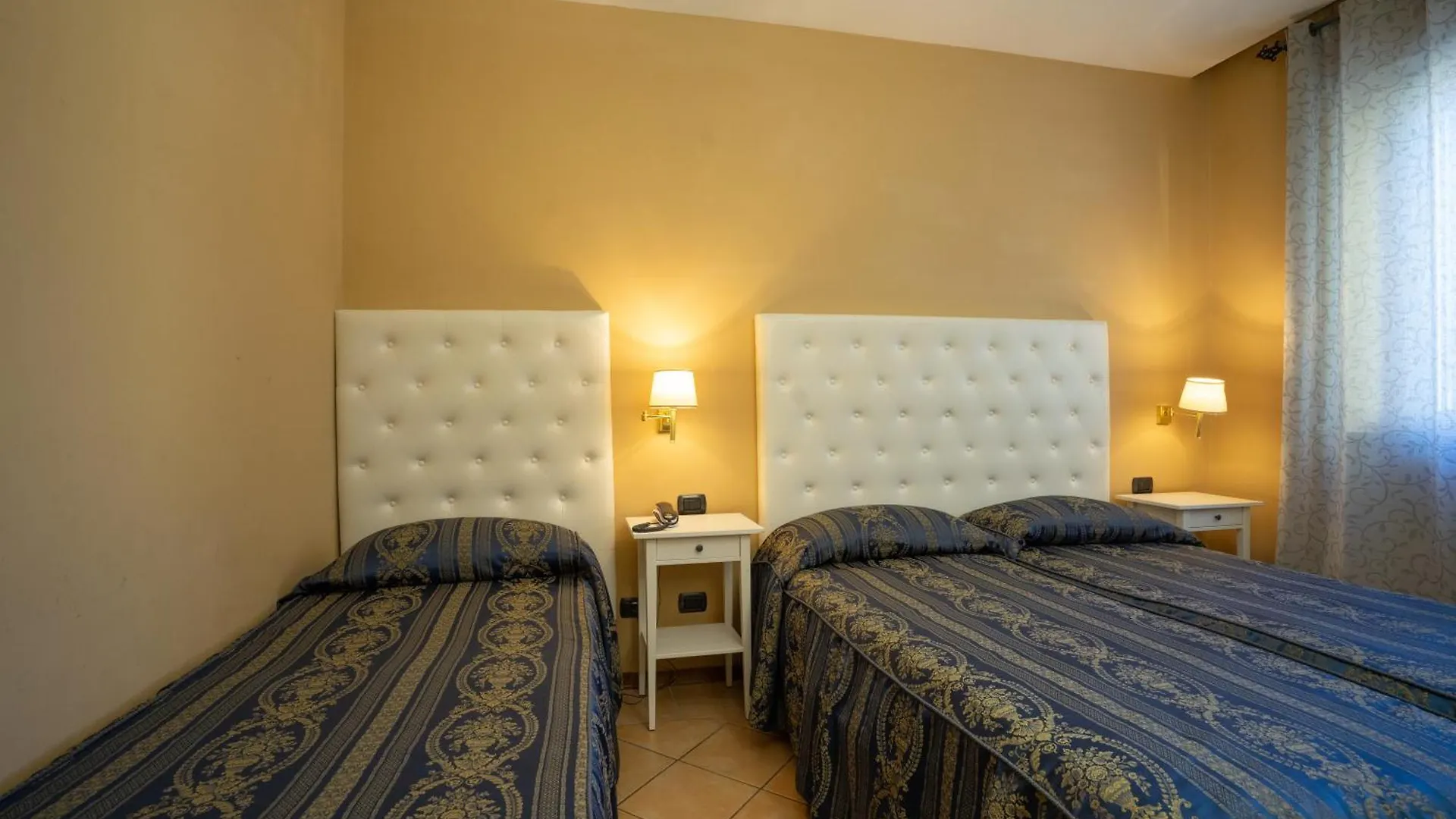 Hotel Bernardino Lucca