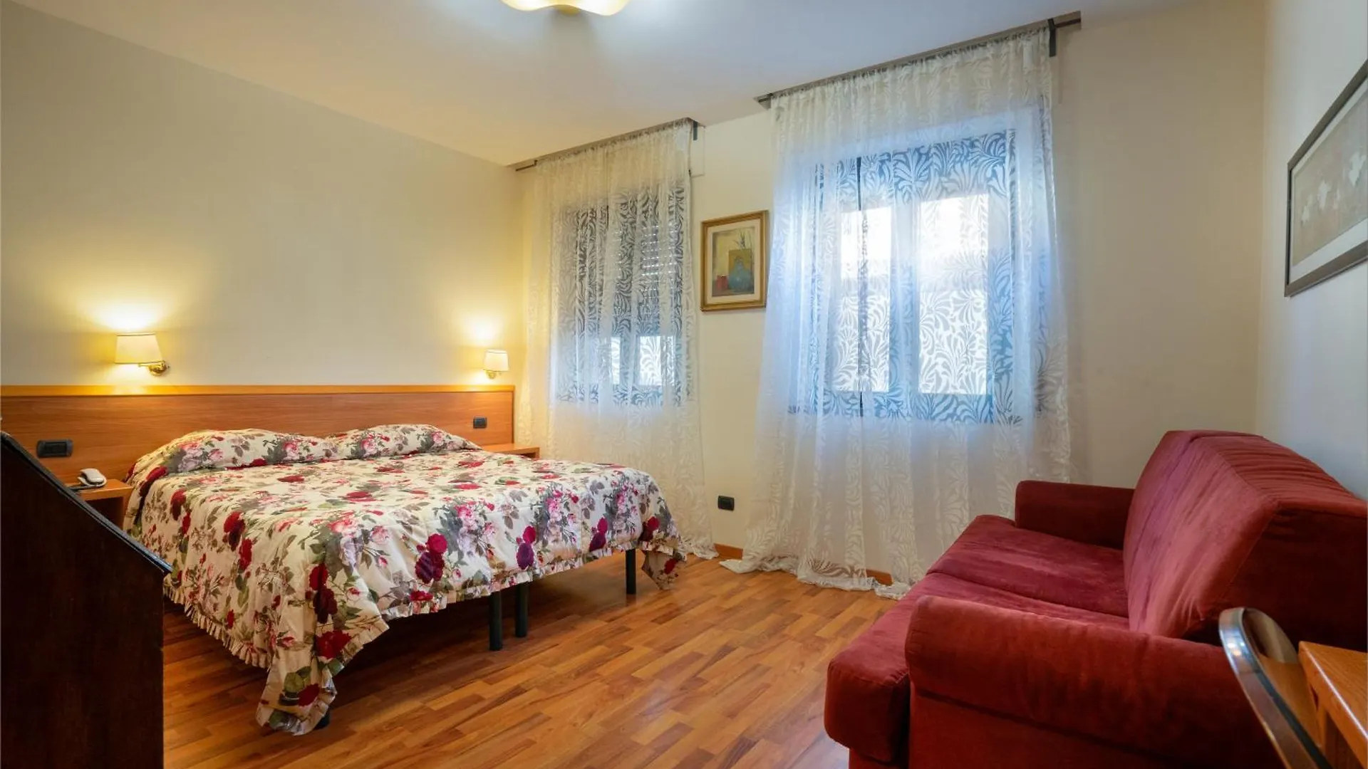 Hotel Bernardino Lucca